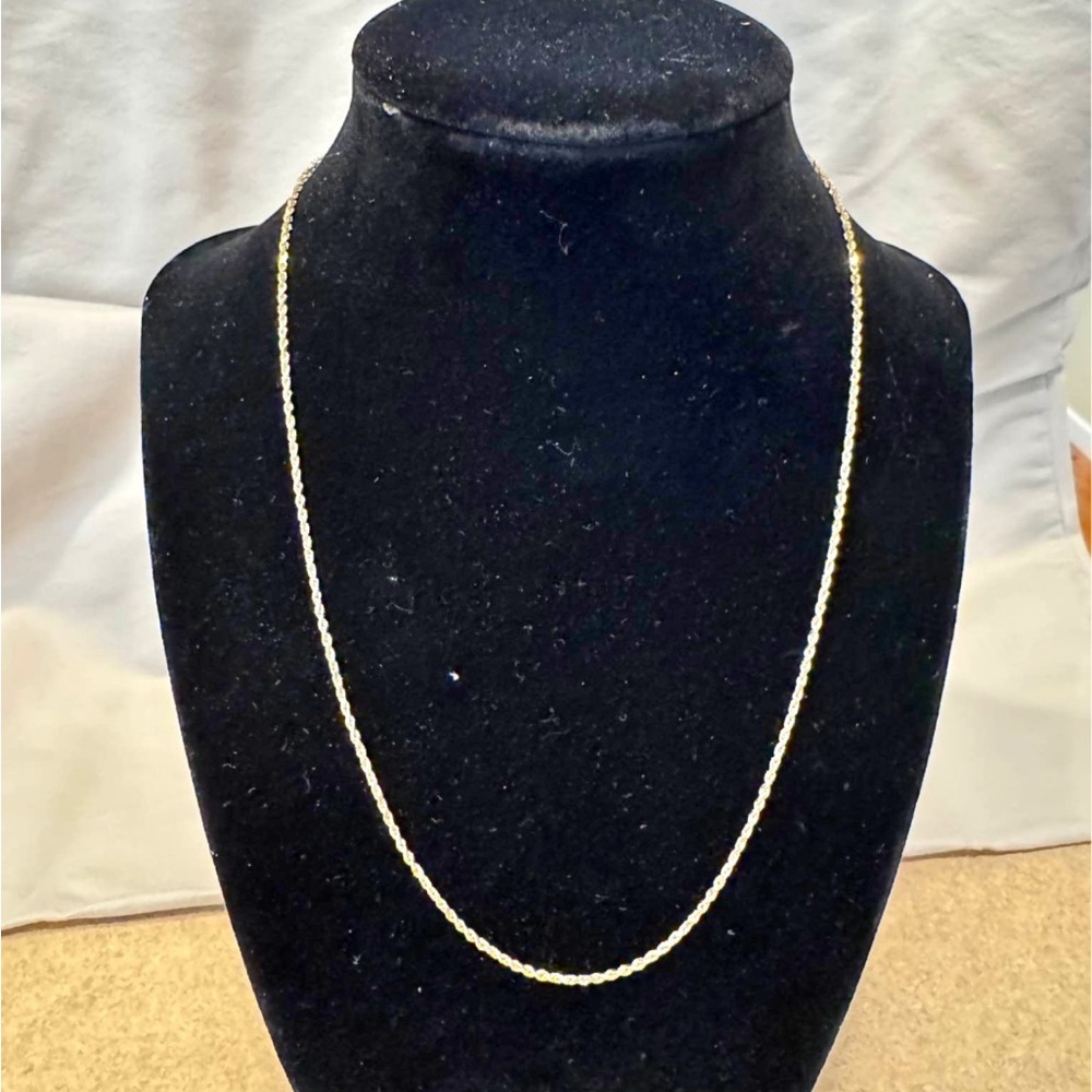 Vintage Italian rope chain necklace crafted 14k yellow gold length of 18 inches